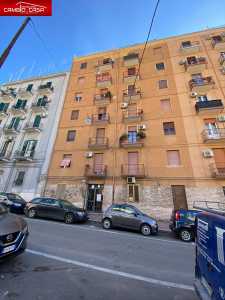 Appartamento in Vendita a Taranto via Leonida 101 Centro
