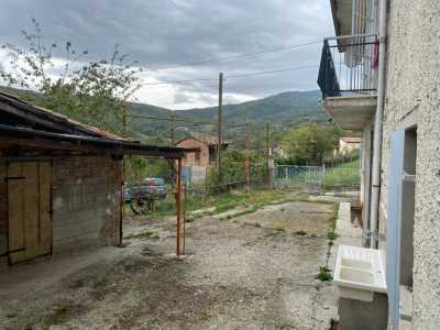 Villa Singola in Vendita a Lugagnano Val D