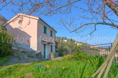 Villa in Vendita a Quiliano via Pue 4