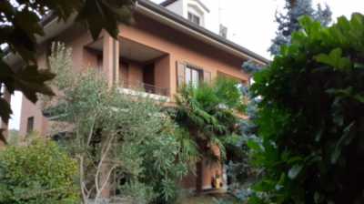 Villa in Vendita a San Giuliano Milanese via Trieste 63