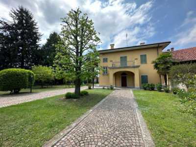 Villa in Vendita a Cuneo via della Magnina