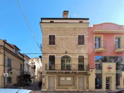 Palazzo Stabile in Affitto a San Benedetto del Tronto via Mazzocchi 22