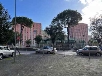 Negozio in Affitto a Salerno Carmine