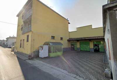 Locale Commerciale in Affitto a Fiorenzuola D