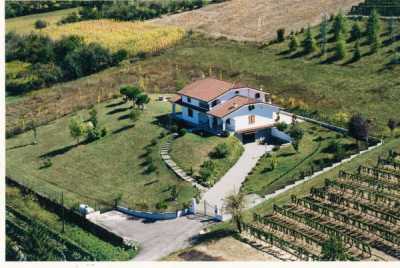 Villa in Vendita ad Ozzano Monferrato
