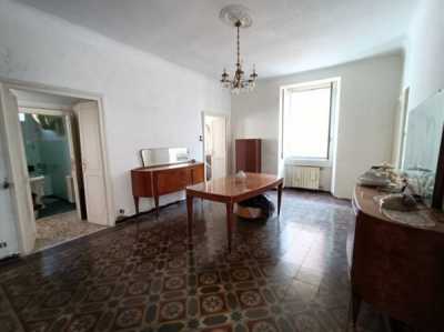 Appartamento in Vendita a Genova via Rovereto