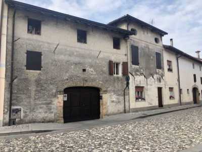 Villa in Vendita a Trivignano Udinese via Merlana