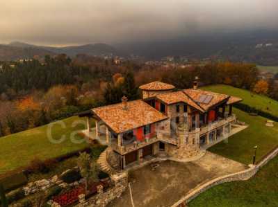 Villa in Vendita a Palazzago via Montebello