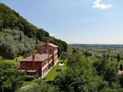 Villa in Vendita a Pieve di Soligo via Roma