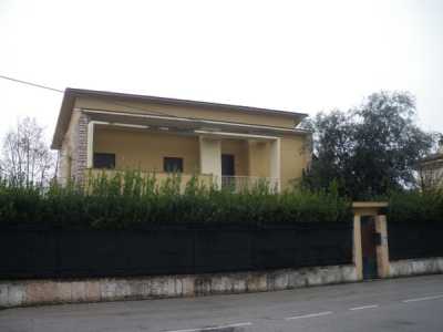 Villa in Vendita a Pescantina via Roma 116