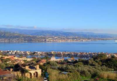 Villa in Vendita a Messina Strada Panoramica Dello Stretto 7200