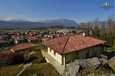 Villa in Vendita a Pavone Canavese via Trento 34