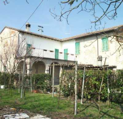 Rustico Casale in Vendita a Borgonovo Val Tidone