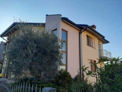 Villa in Vendita a Brignano Gera D