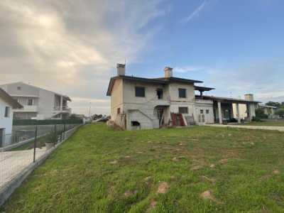 Villa in Vendita a Veronella via Colonnello Rossi