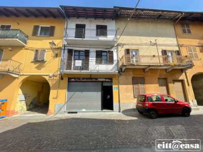 Villa in Vendita a Lauriano via Mazzini 25