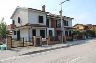 Villa in Vendita a Canaro