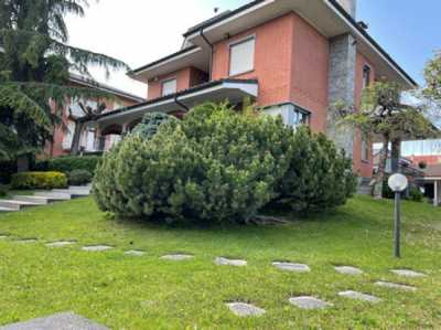 Villa in Vendita a Carmagnola via Leon Battista Alberti