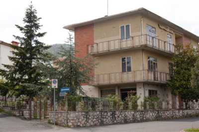 Villa in Vendita a Castelnuovo di Val di Cecina