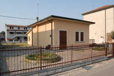 Villa in Vendita a Carmignano di Brenta via Dante Alighieri
