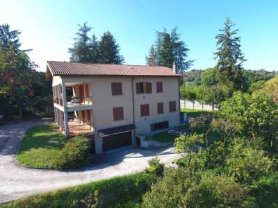 Villa in Vendita a Galliate Lombardo via Fontanelle