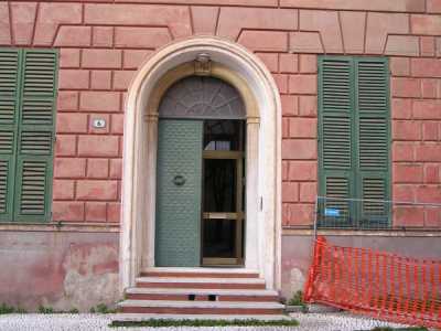 Palazzo Stabile in Affitto a Savona Piazza Legino