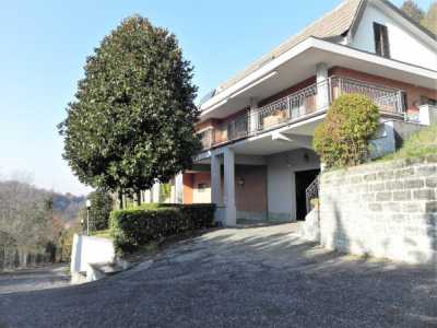 Villa in Vendita a Torino Strada al Traforo di Pino
