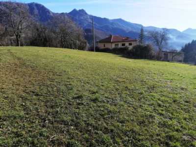 Terreno in Vendita a Val Brembilla via Alcide de Gasperi