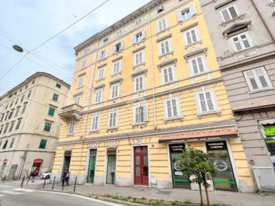 Appartamento in Vendita a Trieste via Dell