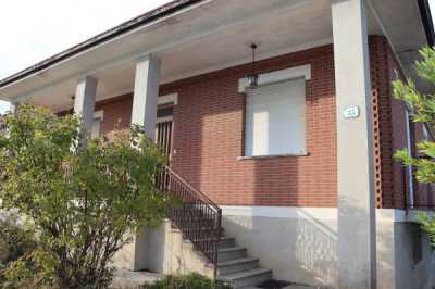 Villa in Vendita a Castiglione Tinella Strada Manzotti 1