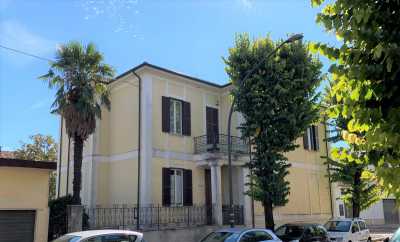 Villa Singola in Vendita ad Avezzano via Vidimari 40 Avezzano