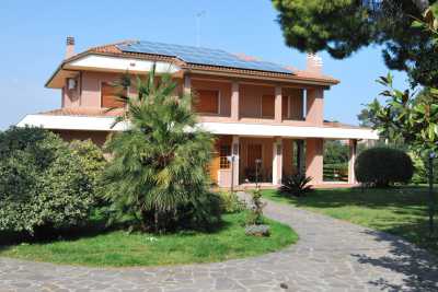 Villa Singola in Vendita a Montesilvano Strada Comunale Pianacci