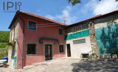 Rustico Casale Corte in Vendita a Niella Belbo Localet Pian della Valle