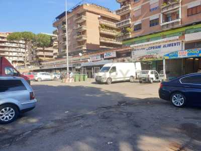 Locale Commerciale in Vendita a Guidonia Montecelio via Monte Bianco 16