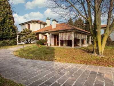 Villa in Vendita ad Agrate Brianza via Dante Alighieri 87