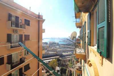 Appartamento in Vendita a Genova via Giuseppe Avezzana