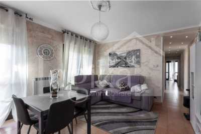 Appartamento in Vendita a Pieve Emanuele via Mascagni