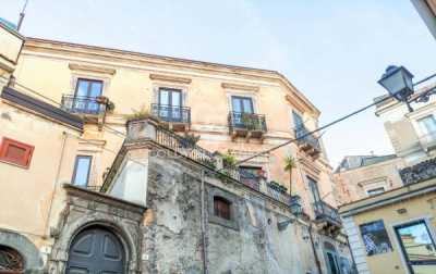 Villa in Vendita a Bronte Piazza Enrico Cimbali