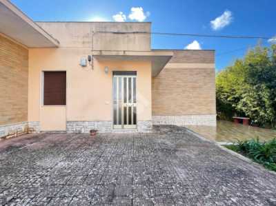 Villa in Vendita a Putignano via Don Cesar Romero Salvador