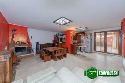 Appartamento in Vendita a Cesano Boscone via Amerigo Vespucci