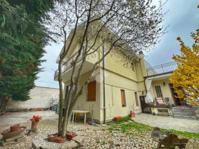 Villa in Vendita a Torino via Andrea Sansovino 257
