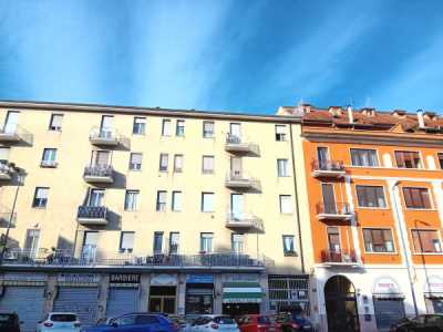 Appartamento in Vendita a Milano via Biella
