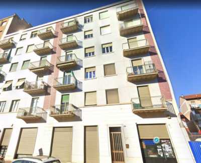 Appartamento in Vendita a Torino via Chambery 36