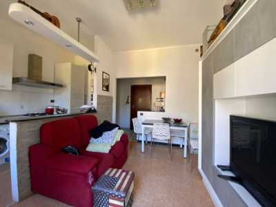 Appartamento in Vendita a Genova via Rollino