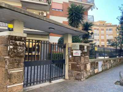 Appartamento in Vendita a Pomezia via Pietro Metastasio 2