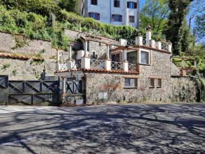 Villa in Vendita a Rocca di Papa via Ariccia