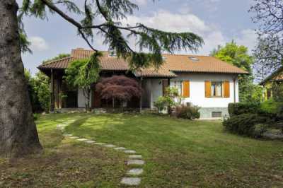 Villa in Vendita a Lomazzo via Monte Bianco