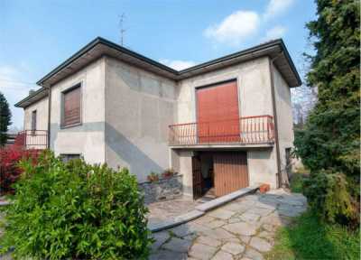 Villa in Vendita a Castano Primo via xx Settembre 26