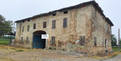 Rustico Casale in Vendita a Parma
