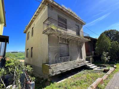 Villa in Vendita a Tavullia Strada San Giovanni in Marignano